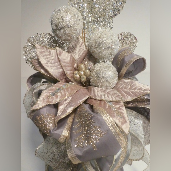 New Ribbon Christmas Tree Topper-Bow Tree Topper-Platinum And Champagne Topper - Picture 3 of 4